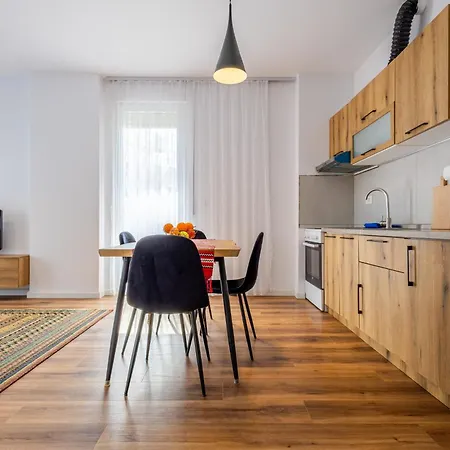 Appartement Modern With Parking - 10 Min Walk To Center Tirana